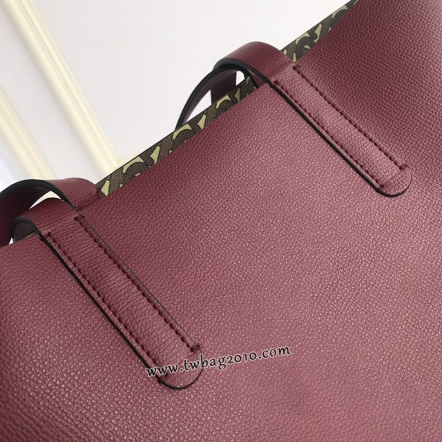 Burberry專門店新款托特包購物袋 巴寶莉手拎肩背購物包 yxb1181